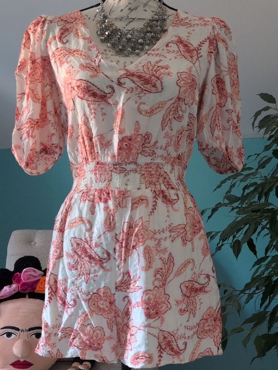 Express Pants - Express White-Light Cream Romper with Coral Pink Floral Print🪷